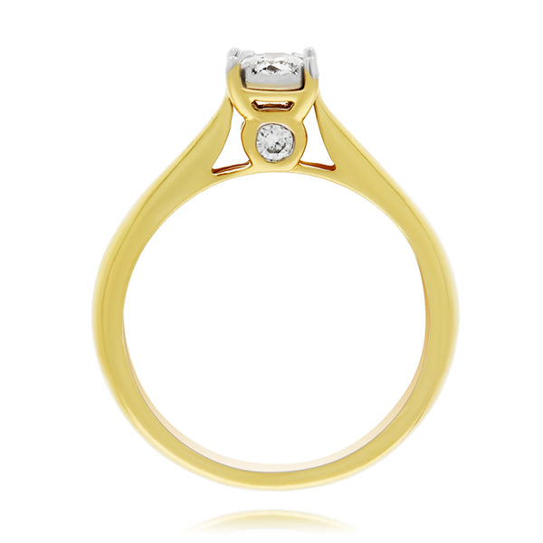 Yellow Gold Solitaire Engagement Ring With Accent Diamonds