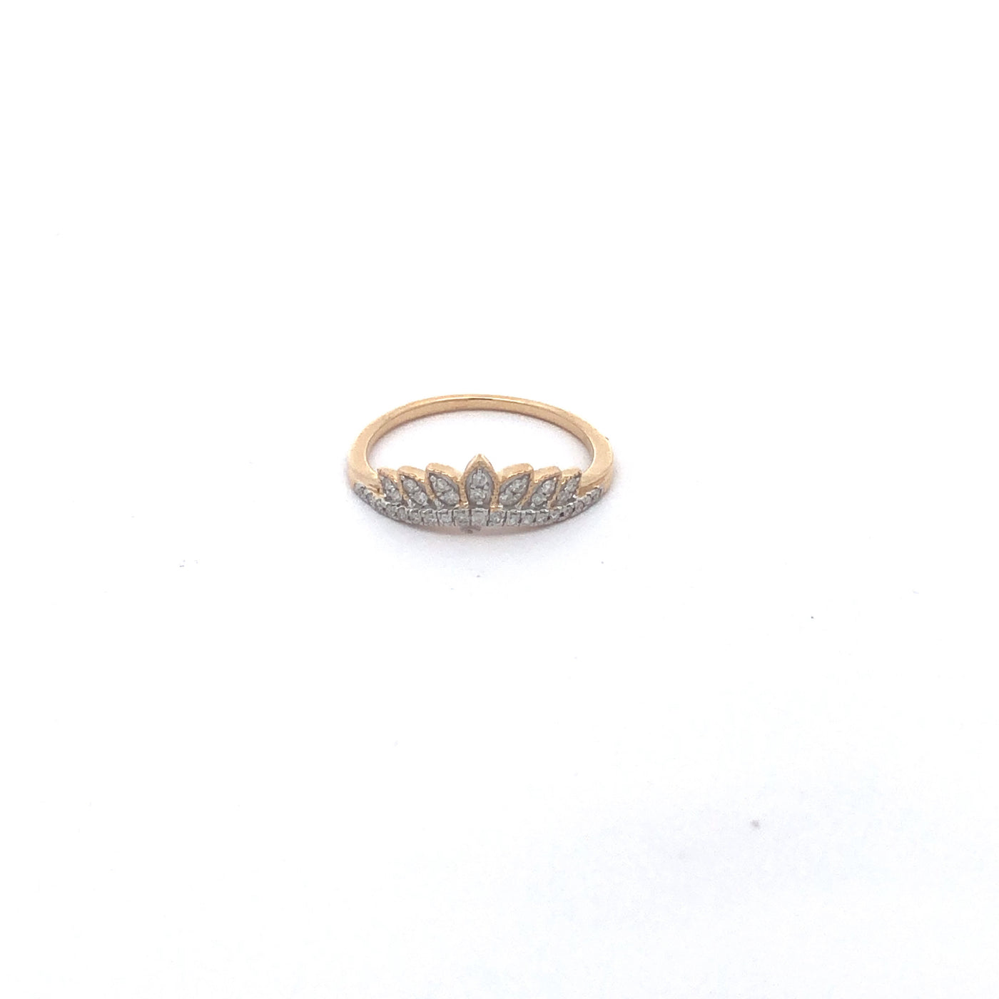 10Ct Yellow Gold Crown Diamond Ring. Tdw=0.15Ct