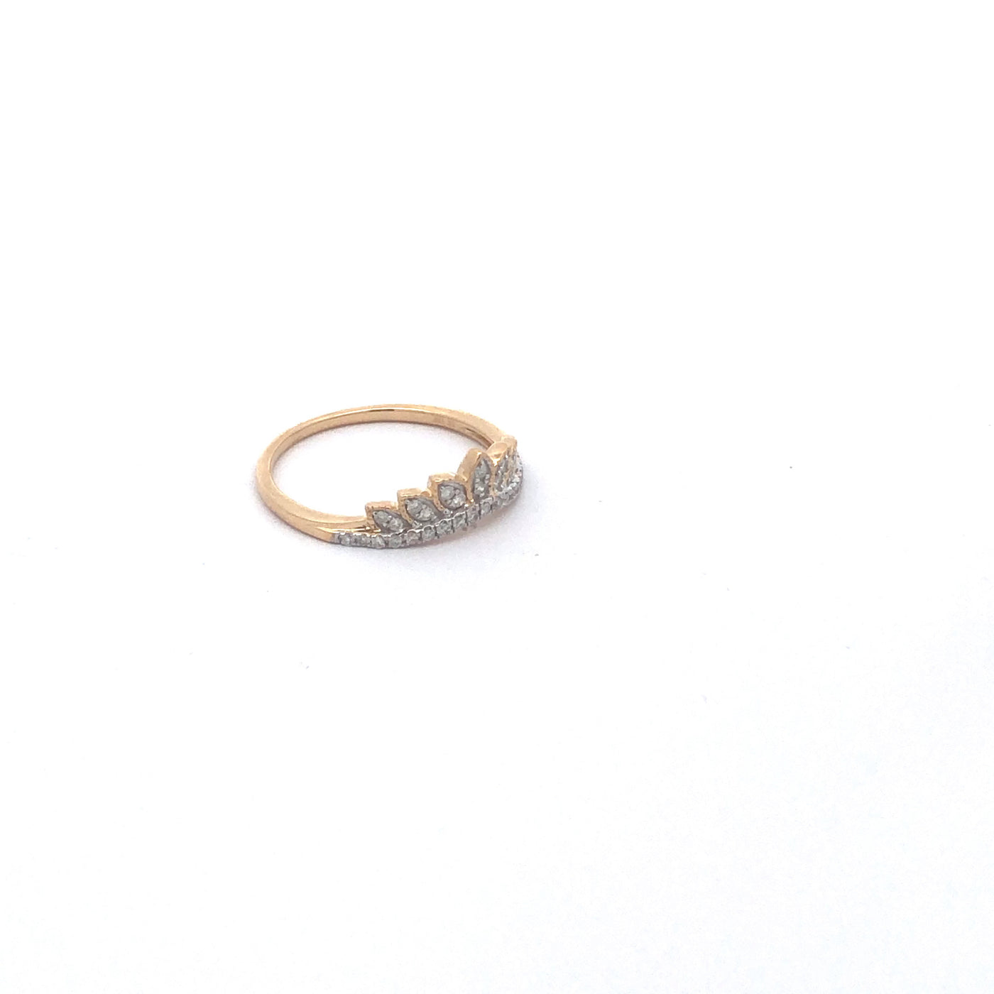10Ct Yellow Gold Crown Diamond Ring. Tdw=0.15Ct