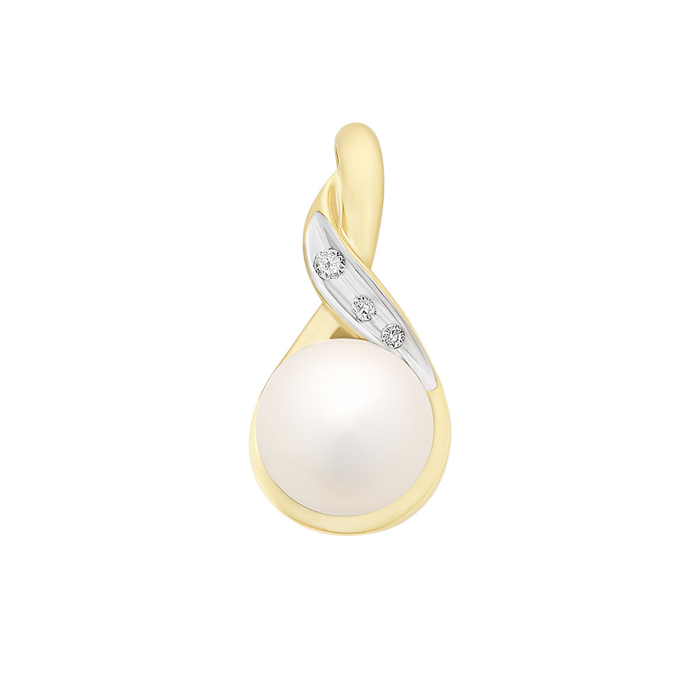 9Ct Yellow Gold Diamond And Freshwater Pearl Pendant