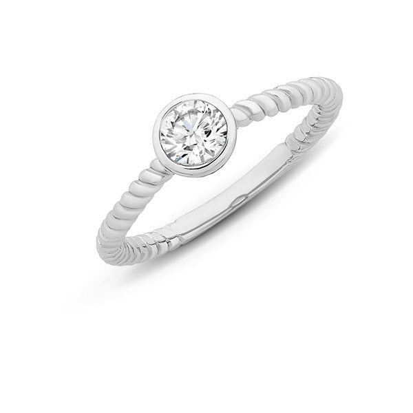 Round Bezel Set Cz Ring With Twist Band