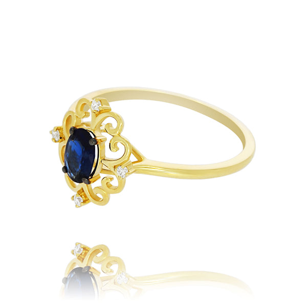 14 Carat Yellow Gold Filigree Sapphire Dress Ring