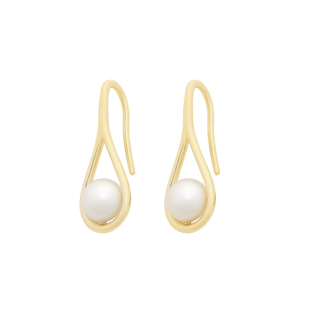 9Ct Yellow Gold Freshwater Pearl Drop Earrings With Fixed Shephooks